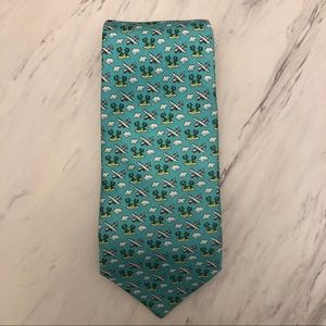 Vineyard vines airplane tie NWOT!
